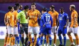 足坛最新爆料新闻视频下载,揭秘球星转会内幕与赛场风云